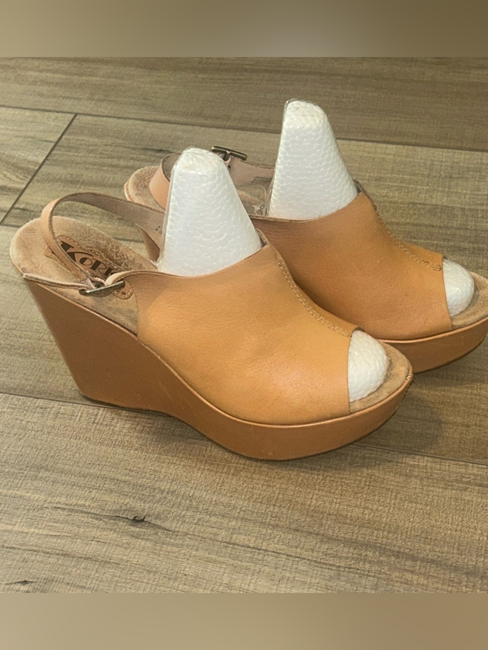 Korks Platform Wedge Heels Tan Boho Western Summer Coastal hippie Women Size 9